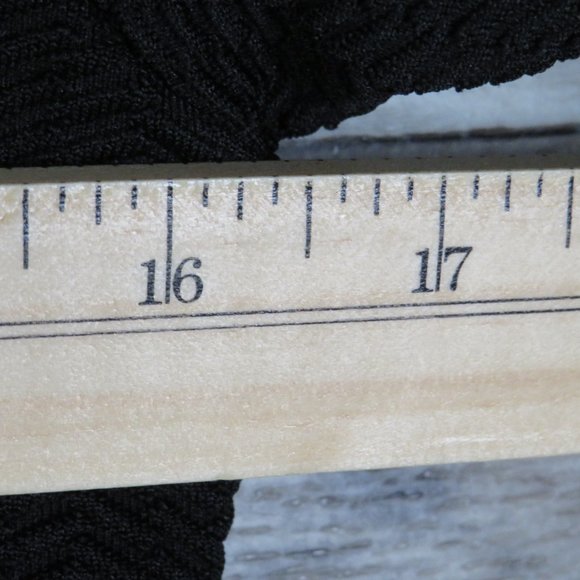 Divided*Women's Long Sleeve Crew Neck Wavy Curved Hem Sweater~Size Large (Black) - Picture 10 of 12